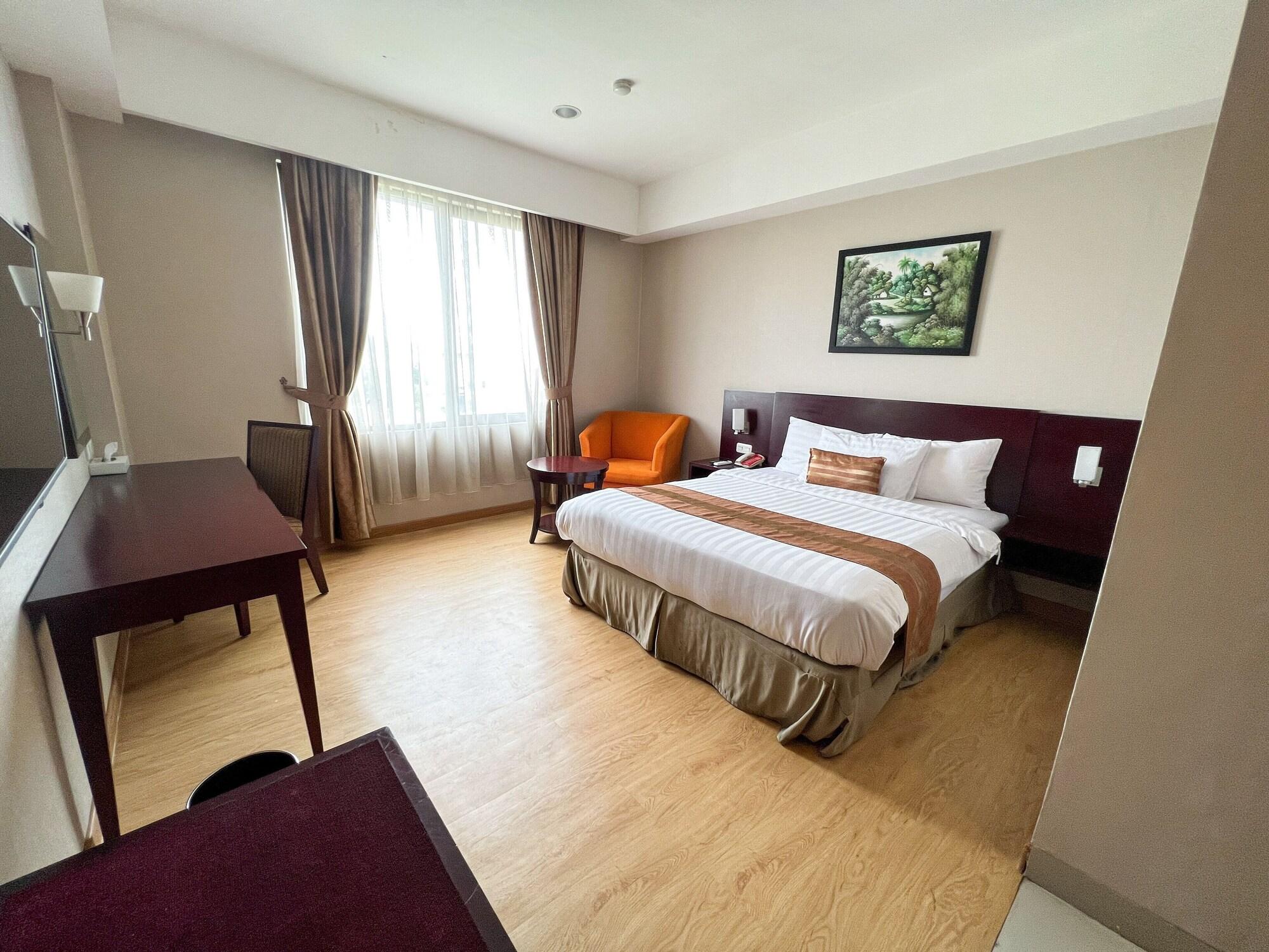 Asialink Premier Karawang Exteriér fotografie