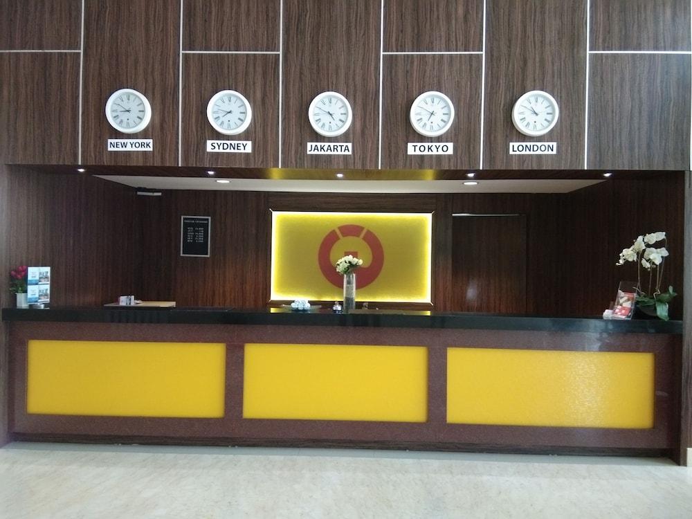 Asialink Premier Karawang Exteriér fotografie